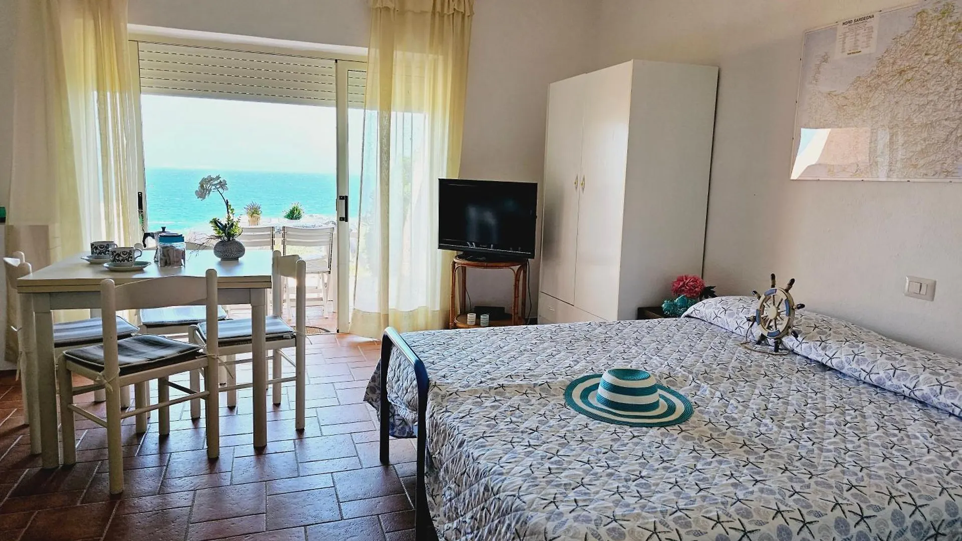 Appartamento Porto Quadro vista Mare e vista Corsica Santa Teresa di Gallura 0*,  Italia